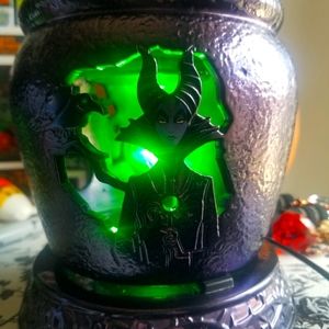 Scentsy Disney Villans Halloween Gothic Spooky Cauldron